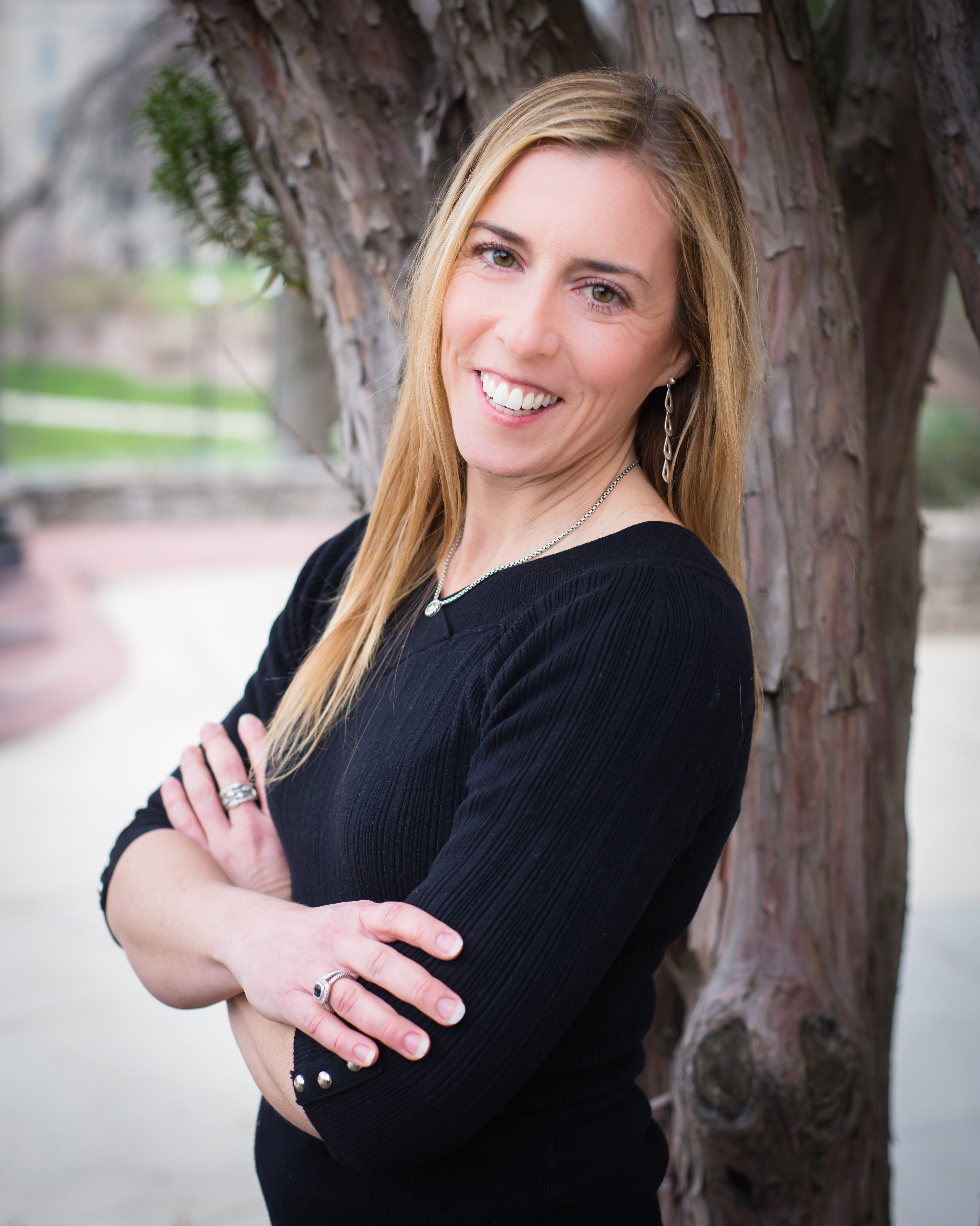 Photo portrait of Julie Kennel