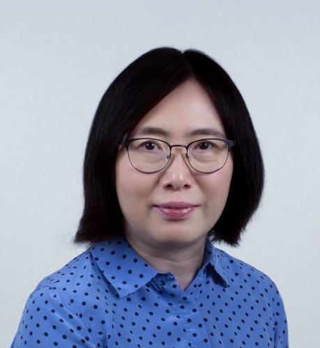 Photo portrait of Catherine Liu